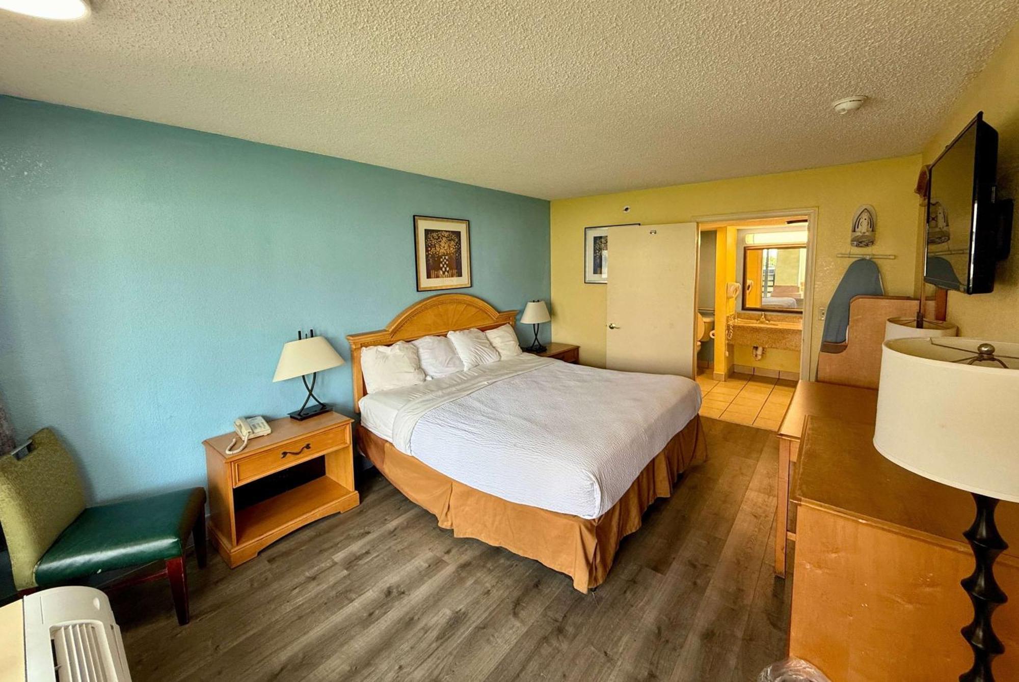 Days Inn By Wyndham Ruther Glen Kings Dominion Area Exterior photo