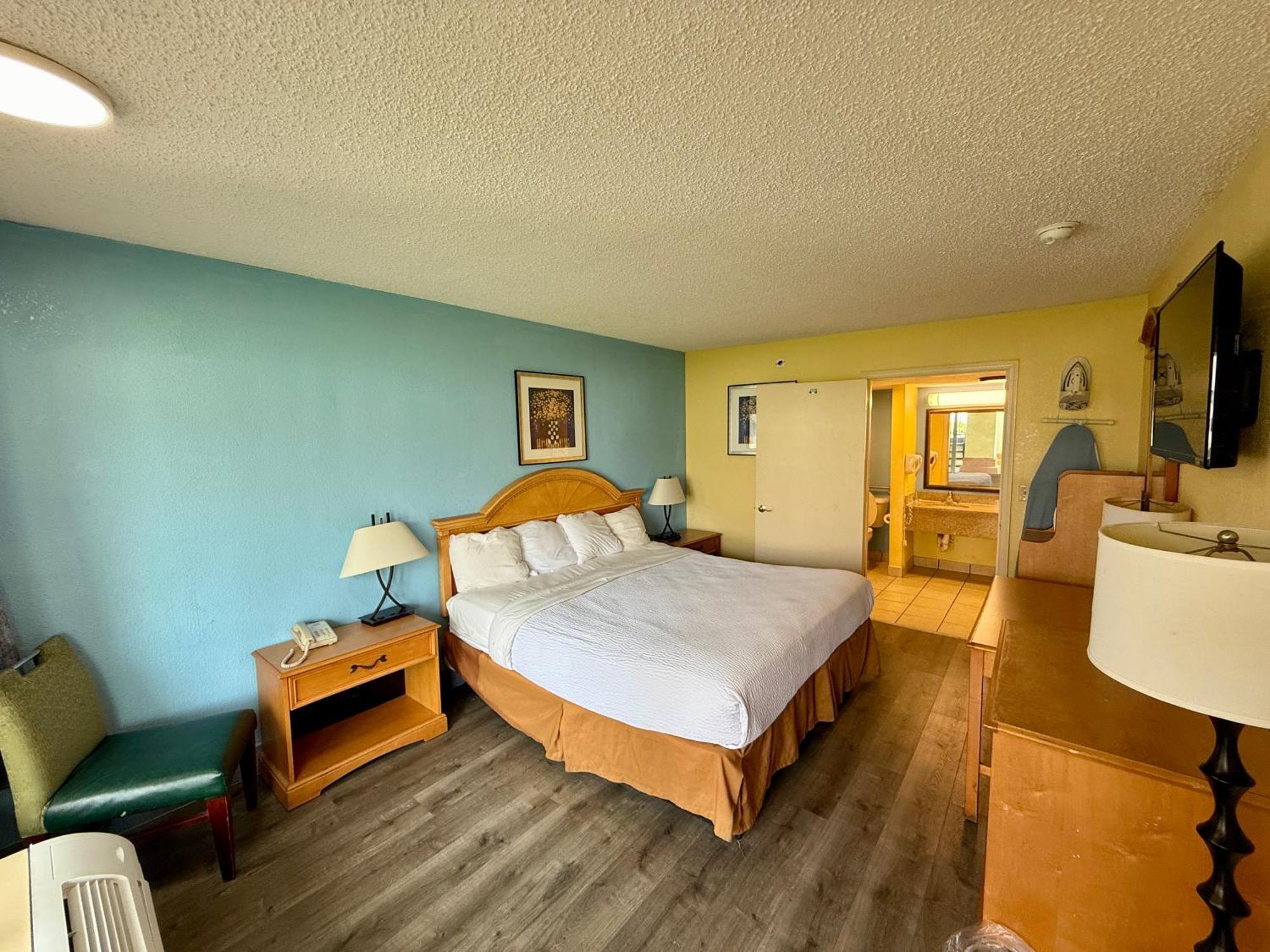 Days Inn By Wyndham Ruther Glen Kings Dominion Area Exterior photo